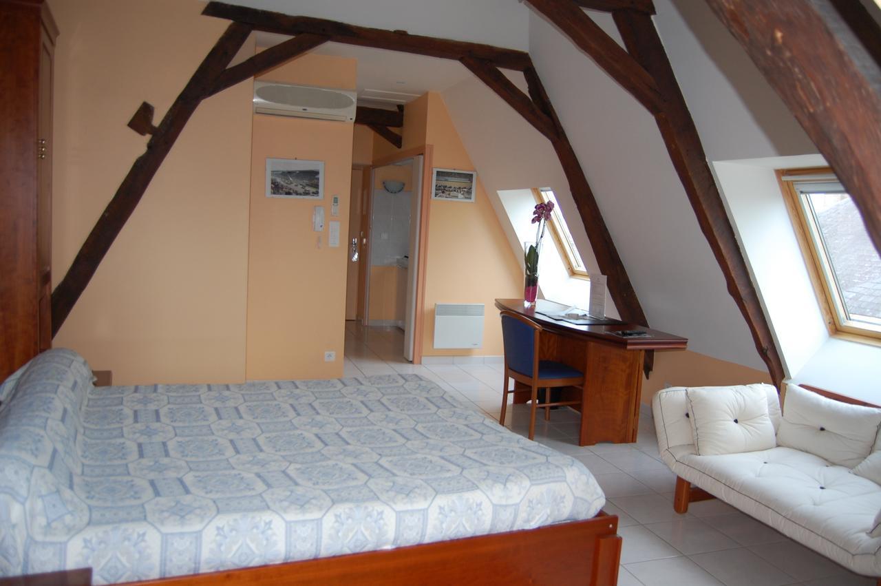 Appart'hôtel La Suze sur Sarthe Exterior foto